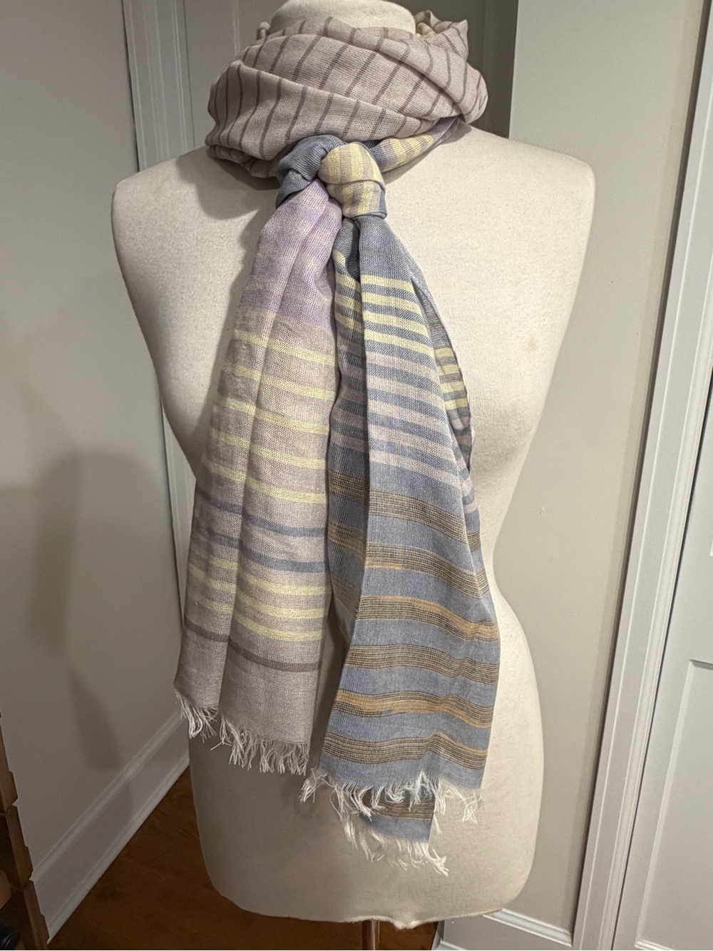 Elisabetta Franchi Jacquard Striped Fringe Scarf Foulard Pastel Gold Logo 28x80